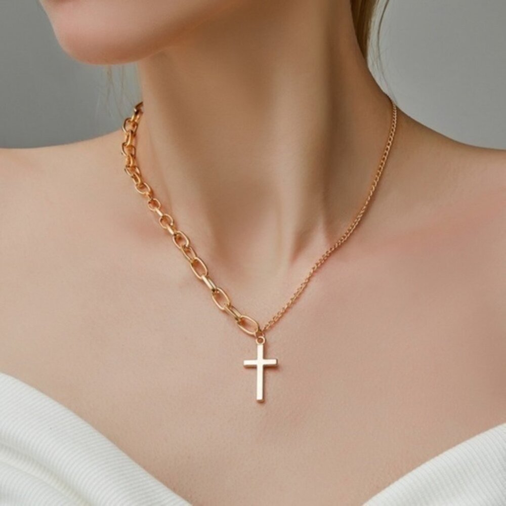 3/$30 💛🤍 Cross Half Chain Necklace